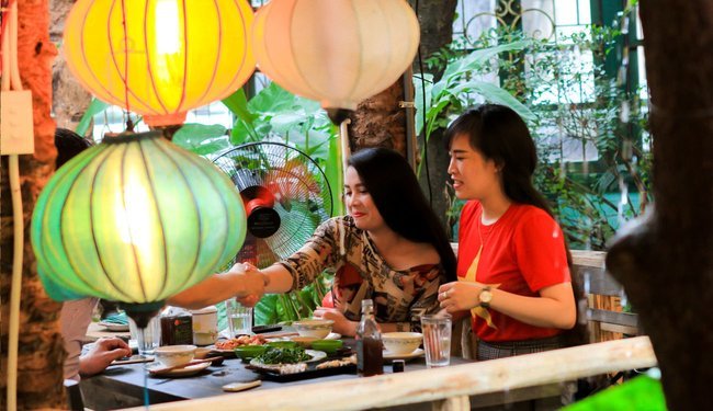 Những hình ảnh của khách khi đến với Bò Tơ Quán Mộc