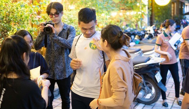 ĂN MẸT KHỔNG LỒ - NHẬN ĐỒNG HỒ HIỆU