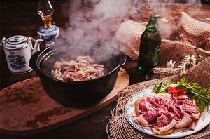 Bò tơ xông hơi: Tinh hoa ẩm thực tuyệt vời của Bò Tơ Quán Mộc