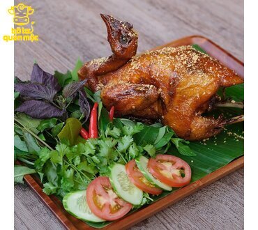 GÀ QUAY MẮM NHĨ 1/2 CON