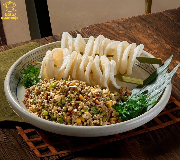 Bò tươi xúc bánh phồng