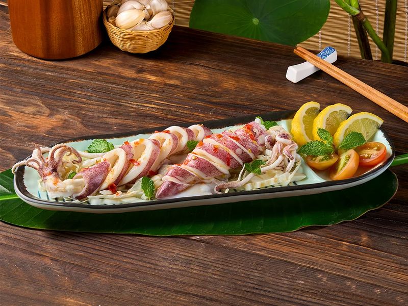 Mực nguyên con xốt nhiệt đới – Bò Tơ Quán Mộc