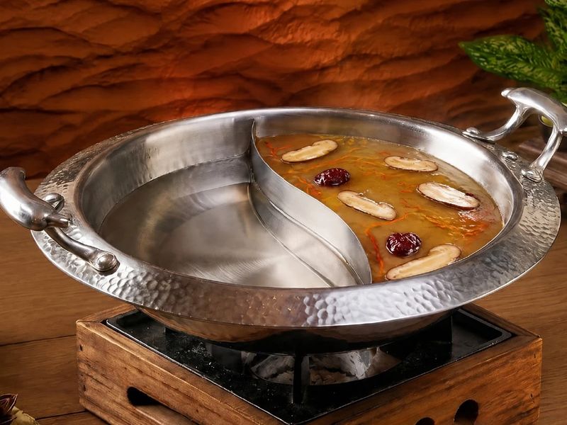 1 Ngăn -Lẩu nấm rừng – Bò Tơ Quán Mộc