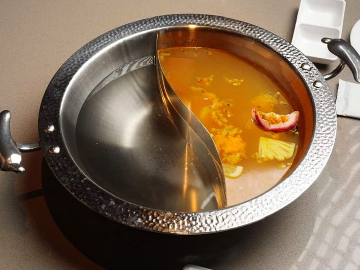 1 Ngăn -Lẩu trái cây chanh leo – Bò Tơ Quán Mộc