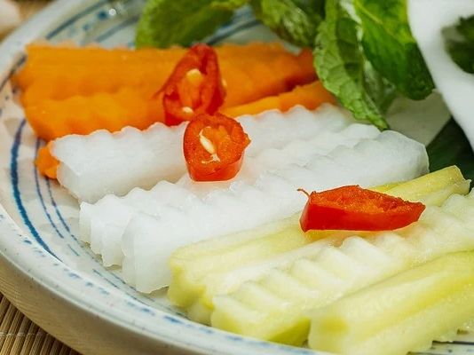 Củ quả muối – Bò Tơ Quán Mộc
