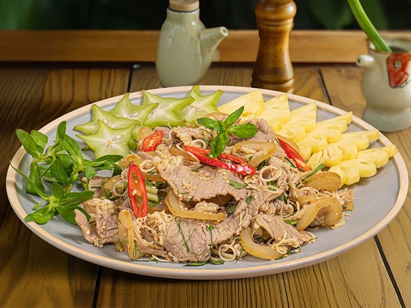 Bò tái chanh – Bò Tơ Quán Mộc